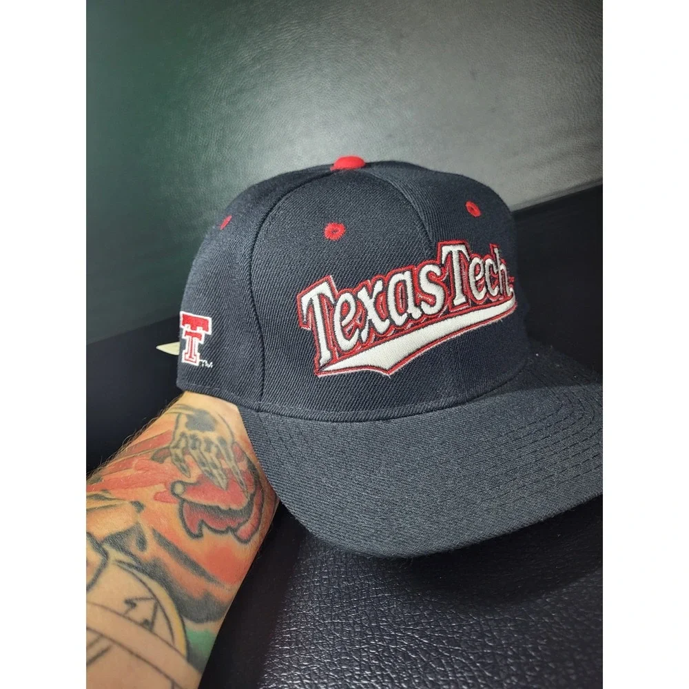 Vintage 1990's Texas Tech Red Raiders Hat Cap Fitted 7‎ 1/2 Black Zephyr Graf-X